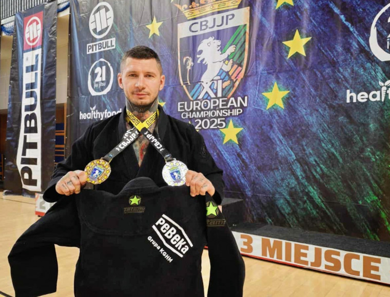 Podwójny sukces Marcina Szpocińskiego na Mistrzostwach Europy CBJJP 2025 w Poznaniu Podwójny sukces Marcina Szpocińskiego na Mistrzostwach Europy CBJJP 2025 w Poznaniu