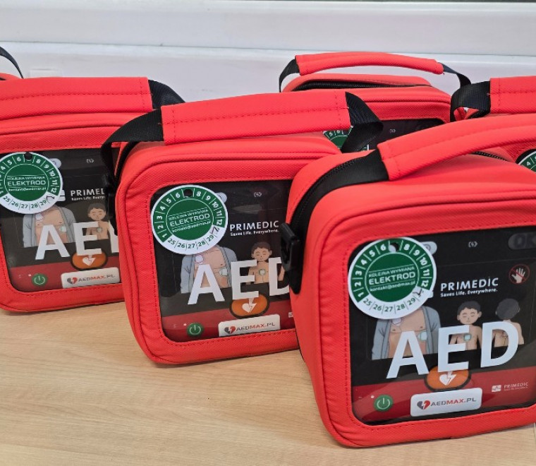 Nowe defibrylatory AED w PeBeKa – kolejny krok w stronę bezpiecznej pracy
