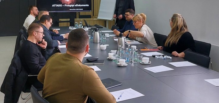 Od teorii do praktyki - pracownicy przeszkoleni z przeglądu umów i aneksów