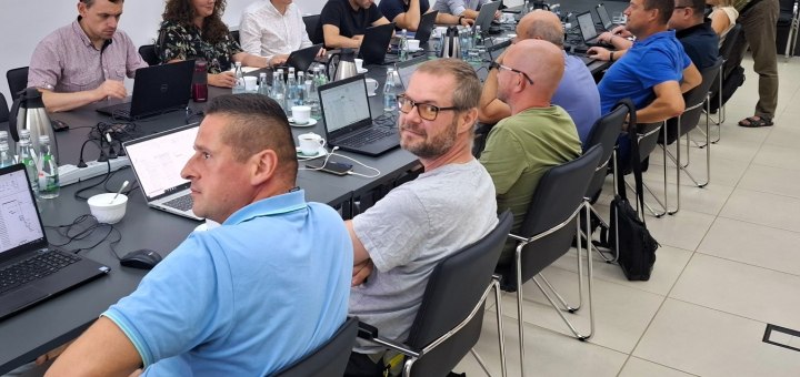 Między planem a realizacją. Pracownicy doskonalą umiejętności zarządzania projektami